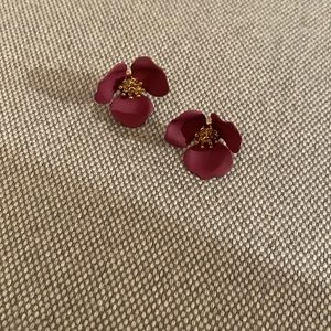 NWOT | Anthropologie | Dogwood Flower Post Earrings